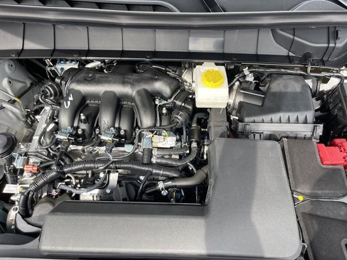 New 2025 Nissan Pathfinder Platinum image 28