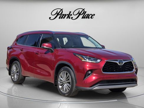 Used 2020 Toyota Highlander Platinum image 5