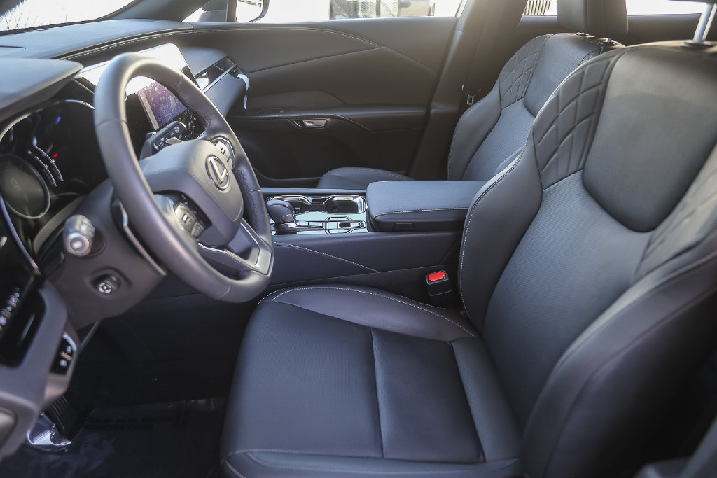 Used 2024 Lexus RX 350 FWD w/ Technology Package image 13