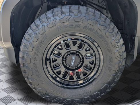 Used 2026 Toyota Land Cruiser w/ Premium Package AWD/4WD image 9