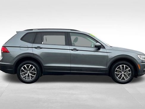 Used 2021 Volkswagen Tiguan S image 3