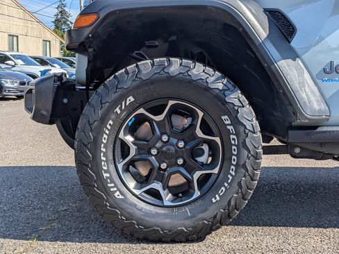 Used 2023 Jeep Wrangler Unlimited Rubicon 4xe AWD/4WD image 31