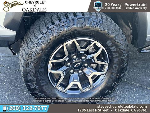 Used 2024 Chevrolet Colorado ZR2 w/ Safety Package image 37