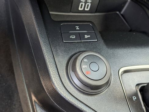 Used 2022 Ford Ranger XLT w/ Equipment Group 301A Mid image 4