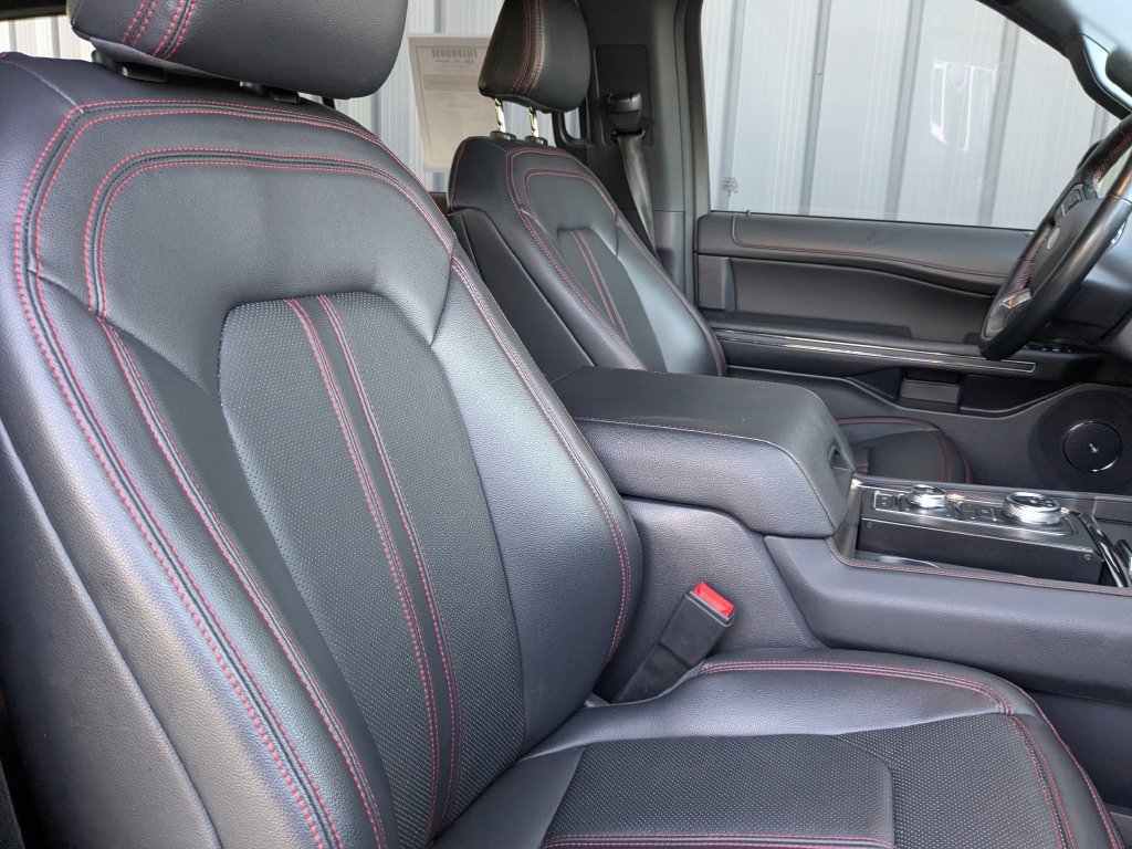 Used 2023 Ford Expedition Limited AWD/4WD image 34