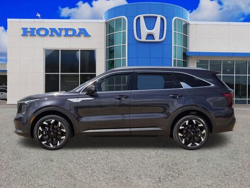 Used 2025 Kia Sorento EX w/ Panoramic Sunroof Package AWD/4WD image 6