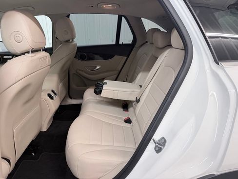 Used 2019 Mercedes-Benz GLC 300 image 30