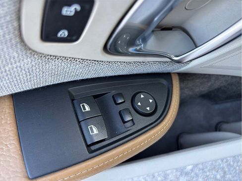 Used 2015 BMW i3 w/ Range Extender image 18