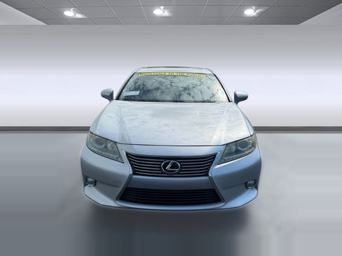 Used 2013 Lexus ES 350 w/ Luxury Pkg image 6
