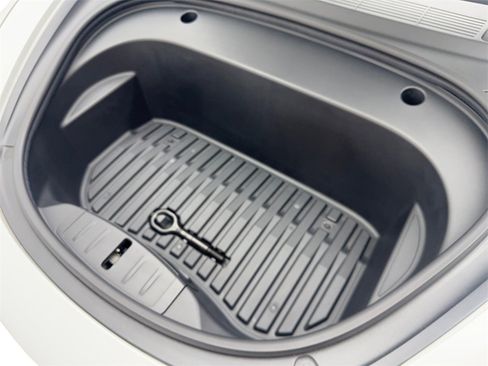 Used 2021 Tesla Model 3 Standard Range Plus image 70