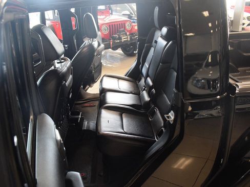 Used 2020 Jeep Gladiator Rubicon AWD/4WD image 40