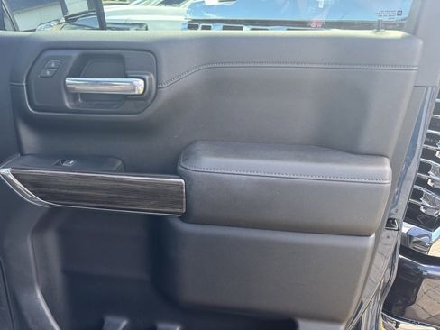 Used 2022 Chevrolet Silverado 1500 RST image 23