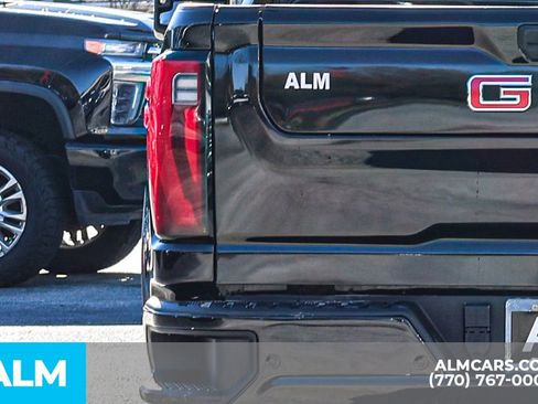 Used 2024 GMC Sierra 3500 Denali w/ Denali Reserve Package image 13