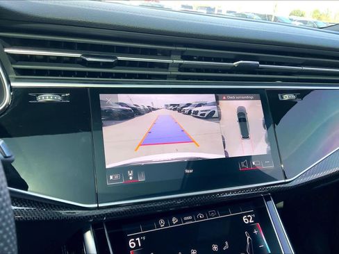 Used 2023 Audi SQ7 Premium Plus w/ Executive Package image 25