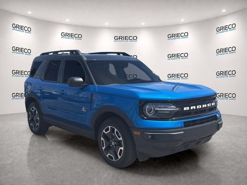 Used 2022 Ford Bronco Sport Outer Banks w/ Tech Package AWD/4WD image 1