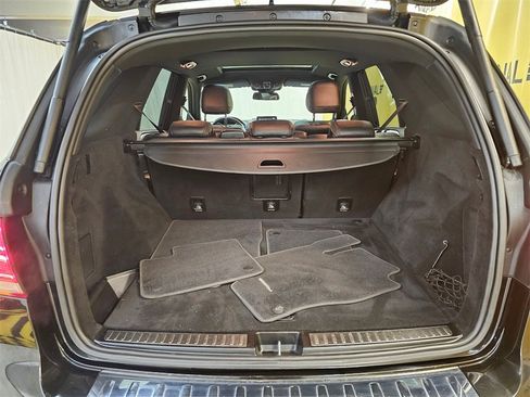 Used 2016 Mercedes-Benz GLE 350 w/ Premium Package image 17