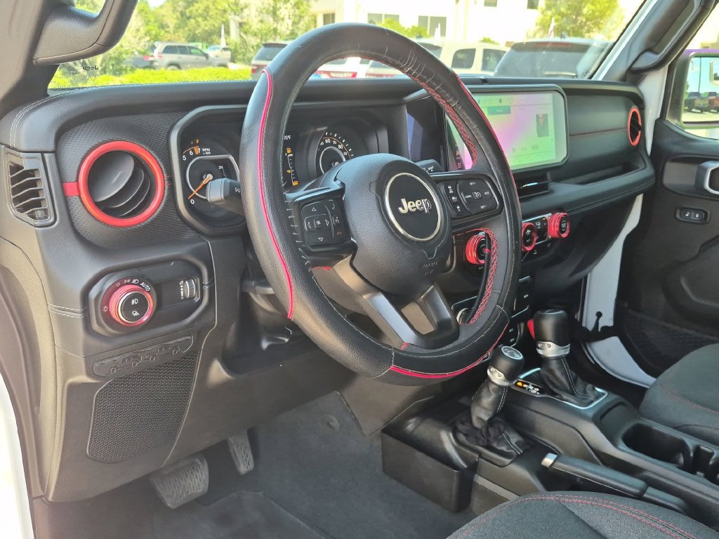 Used 2024 Jeep Gladiator Rubicon w/ Convenience Group AWD/4WD image 35
