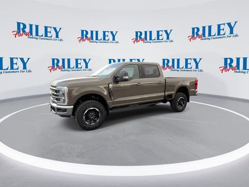 New 2026 Ford F350 XLT w/ XLT Premium Package AWD/4WD image 4