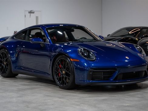 Used 2023 Porsche 911 Carrera 4 GTS AWD/4WD image 16