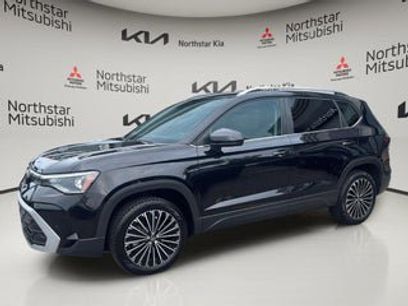 Used 2025 Volkswagen Taos SE