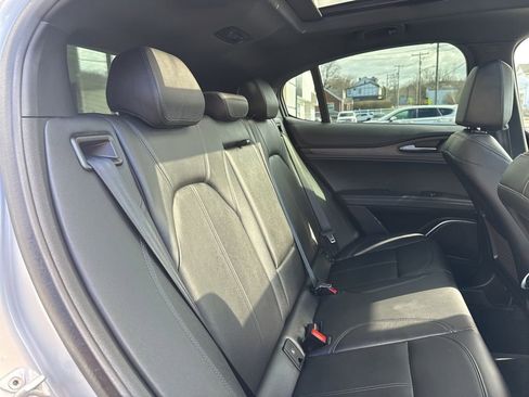 Used 2022 Alfa Romeo Stelvio Ti AWD/4WD image 29