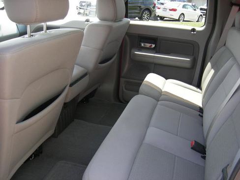 Used 2006 Ford F150 XLT AWD/4WD image 16
