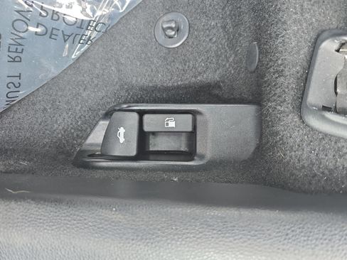 Used 2021 Toyota Corolla SE image 29