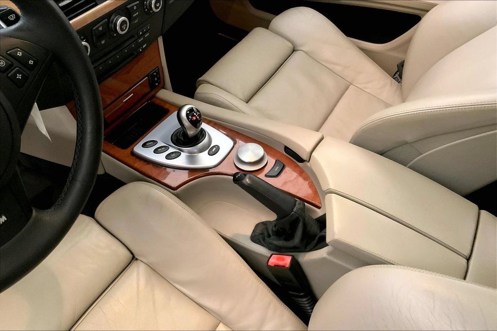 Used 2008 BMW M5 RWD image 22