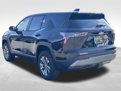 New 2026 Chevrolet Equinox LT w/ Convenience Package II image 5