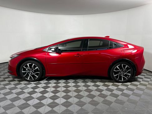 Certified 2024 Toyota Prius Prime image 8