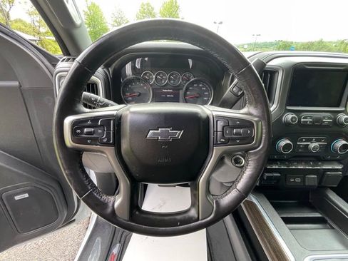 Certified 2021 Chevrolet Silverado 1500 LT Trail Boss w/ Convenience Package II AWD/4WD image 36