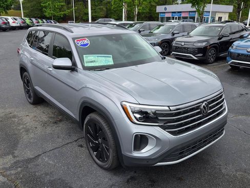 Used 2026 Volkswagen Atlas SE AWD/4WD image 6