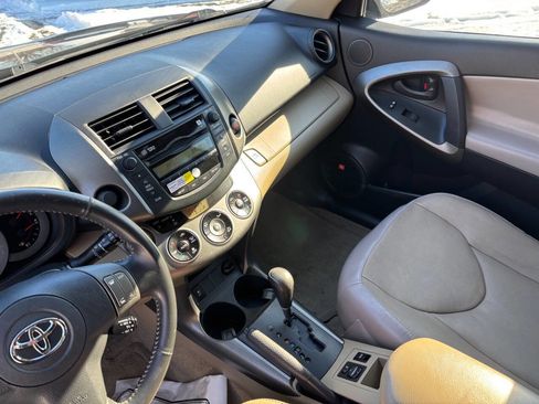 Used 2009 Toyota RAV4 Limited image 17