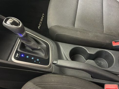 Used 2020 Hyundai Accent SE image 21