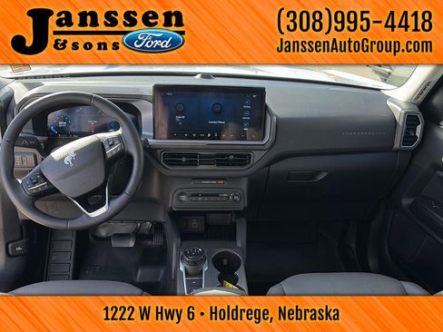 Used 2025 Ford Bronco Sport Badlands image 12