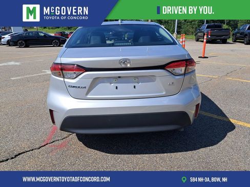 Used 2023 Toyota Corolla LE FWD image 4