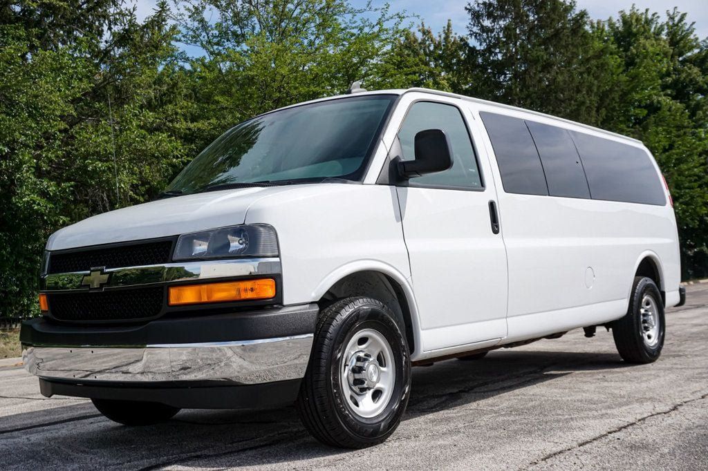Used 2017 Chevrolet Express 3500 LT w/ LT Preferred Equipment Group RWD image 22