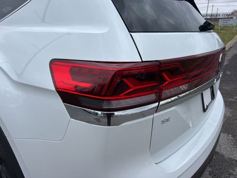 New 2026 Volkswagen Atlas SE FWD image 12
