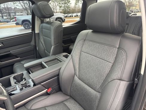 Used 2023 Toyota Tundra Limited image 23