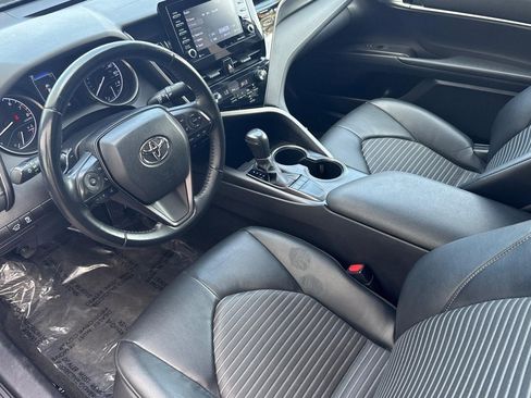 Used 2023 Toyota Camry SE w/ Convenience Package image 4