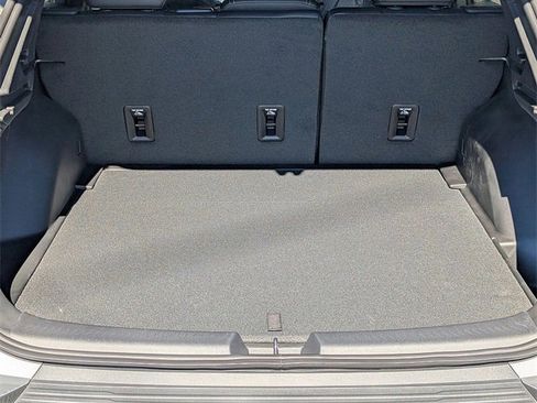 New 2026 Chevrolet Equinox EV LT image 8