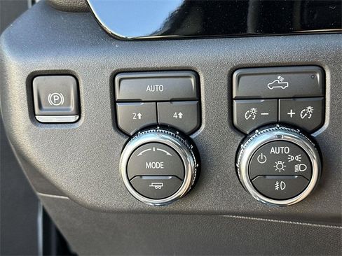 New 2026 GMC Sierra 1500 Elevation image 16