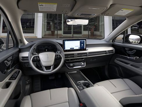 New 2026 Lincoln Corsair Premiere image 9