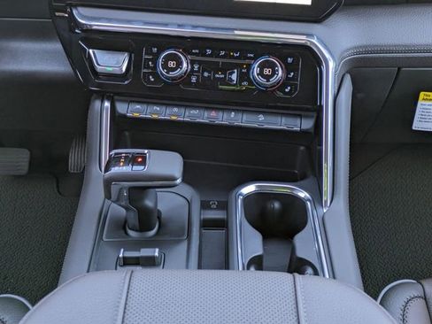 New 2026 GMC Sierra 1500 Denali w/ Denali Reserve Package image 19