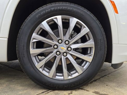 Certified 2023 Chevrolet Traverse Premier image 27