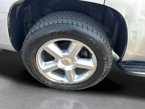 Used 2014 Chevrolet Tahoe LT w/ Texas Edition RWD image 19