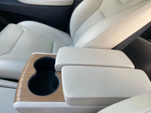 Used 2018 Tesla Model X 100D AWD/4WD image 43
