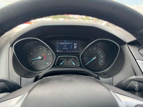 Used 2012 Ford Focus SE FWD image 13