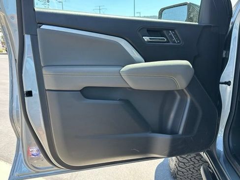 Certified 2023 Chevrolet Colorado ZR2 w/ ZR2 Convenience Package III AWD/4WD image 13