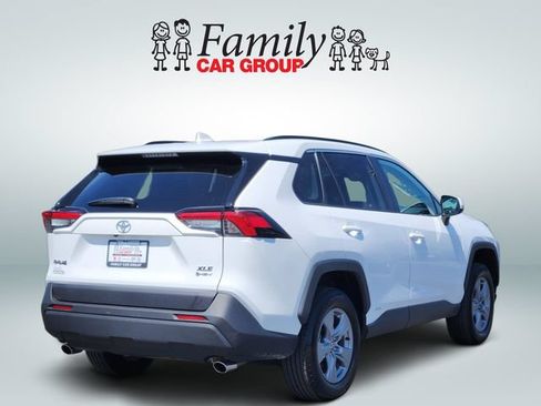 Certified 2025 Toyota RAV4 XLE AWD/4WD image 4
